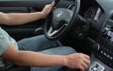[ẢNH] Kinh nghiệm giúp lái xe an toàn khi qua đoạn đường ngập nước