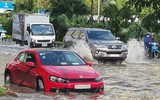 [ẢNH] Kinh nghiệm giúp lái xe an toàn khi qua đoạn đường ngập nước