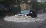 [ẢNH] Kinh nghiệm giúp lái xe an toàn khi qua đoạn đường ngập nước