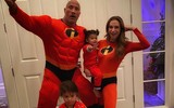 [ẢNH] The Rock: Từ cậu bé cao 1,9m bị xa lánh đến ngôi sao tỷ đô của Hollywood