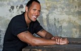 [ẢNH] The Rock: Từ cậu bé cao 1,9m bị xa lánh đến ngôi sao tỷ đô của Hollywood