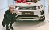 [ẢNH] So bì khối tài sản của gia đình “Hoa râm bụt”: Hòa Minzy, Đức Phúc, Erik 