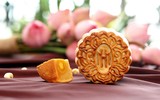 [ẢNH] ‘Bật mí’ bí quyết giúp ăn bánh Trung thu không lo béo