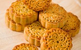 [ẢNH] ‘Bật mí’ bí quyết giúp ăn bánh Trung thu không lo béo