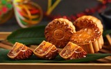 [ẢNH] ‘Bật mí’ bí quyết giúp ăn bánh Trung thu không lo béo