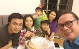 [ẢNH] NSƯT Trần Lực: Phía sau người đạo diễn tài hoa là một gia đình nhỏ hạnh phúc