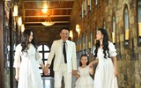 [ẢNH] NSƯT Trịnh Kim Chi trẻ đẹp bất ngờ trong bộ ảnh kỉ niệm 20 năm ngày cưới