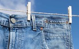 [ẢNH] ‘Bỏ túi’ những bí quyết để giúp quần jean của bạn luôn trông như mới