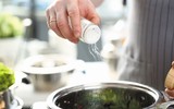 [ẢNH] Những mẹo 'chữa cháy' món ăn khi nêm nếm quá tay