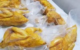 [ẢNH] 'Cơn sốt' gà ủ muối giá rẻ và mối nguy hại từ thực phẩm không rõ nguồn gốc