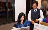 [ẢNH] Cuộc sống hạnh phúc ở tuổi 78 của ‘nam danh ca nhiều vợ, con nhất showbiz Việt’ – Chế Linh 