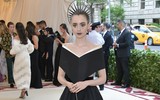 [ẢNH] Chiêm ngưỡng nhan sắc của Lily Collins - ‘nàng Bạch Tuyết’ xinh đẹp nhất Hollywood