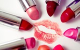 [ẢNH] Bật mí mẹo trang điểm nhẹ nhàng, đơn giản cho nhân viên văn phòng