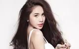 [ẢNH] Cuộc đời đầy nước mắt của Thuỷ Tiên - Ca sĩ kêu gọi quyên góp được hơn 60 tỉ đồng ủng hộ miền Trung