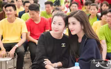 [ẢNH] Nhan sắc những bà mẹ trẻ trung, xinh đẹp của sao Việt