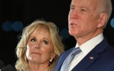 [ẢNH] Những cú ‘sảy chân’ đau đớn của ông Joe Biden trước khi hưởng ‘trái ngọt’