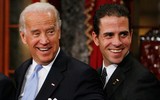 [ẢNH] Những cú ‘sảy chân’ đau đớn của ông Joe Biden trước khi hưởng ‘trái ngọt’
