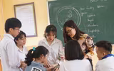[ẢNH] Chân dung cô giáo người Mường vào top 10 giáo viên xuất sắc nhất toàn cầu