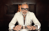[ẢNH] Cuộc sống ‘vạn người mơ’ của Gianluca Vacchi – triệu phú 53 tuổi quyến rũ nhất Italy