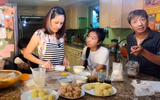 [ẢNH] Danh ca Trường Vũ: Đằng sau những tình khúc 'nghèo' là cuộc sống sung túc, viên mãn nơi trời Tây