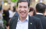 [ẢNH] Danh hài Quang Thắng ở tuổi 52: Sự nghiệp thành công, hôn nhân viên mãn bên người vợ trẻ