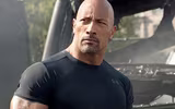 [ẢNH] The Rock: ‘Gã khổng lồ’ Hollywood và những khoảnh khắc ‘nhỏ bé’ ngỡ ngàng trước vợ con