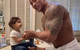 [ẢNH] The Rock: ‘Gã khổng lồ’ Hollywood và những khoảnh khắc ‘nhỏ bé’ ngỡ ngàng trước vợ con
