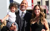 [ẢNH] The Rock: ‘Gã khổng lồ’ Hollywood và những khoảnh khắc ‘nhỏ bé’ ngỡ ngàng trước vợ con