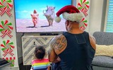 [ẢNH] The Rock: ‘Gã khổng lồ’ Hollywood và những khoảnh khắc ‘nhỏ bé’ ngỡ ngàng trước vợ con