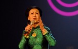 [ẢNH] Vẻ tuyệt sắc thời son trẻ của ‘nữ hoàng chân đất’ Khánh Ly