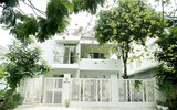 [ẢNH] MC Quyền Linh ở tuổi 52: Tổ ấm bình yên, sống giản dị dù tài sản ‘kếch xù’