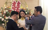 [ẢNH] Đám cưới miền Tây đặc biệt của Á hậu Thúy An: Nhà trai đi thuyền, cô dâu vàng đeo ‘trĩu cổ’, dàn phù dâu toàn Hoa hậu