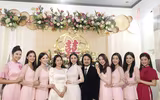 [ẢNH] Đám cưới miền Tây đặc biệt của Á hậu Thúy An: Nhà trai đi thuyền, cô dâu vàng đeo ‘trĩu cổ’, dàn phù dâu toàn Hoa hậu