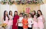 [ẢNH] Đám cưới miền Tây đặc biệt của Á hậu Thúy An: Nhà trai đi thuyền, cô dâu vàng đeo ‘trĩu cổ’, dàn phù dâu toàn Hoa hậu