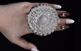 [ẢNH] Cận cảnh những chiếc nhẫn của Ấn Độ được đính hàng nghìn viên kim cương lấp lánh