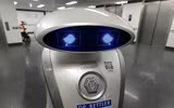 [ẢNH] Robot giúp con người trong cuộc chiến chống đại dịch Covid-19