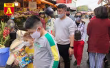 [ẢNH] Ngắm hoa ‘đẹp - độc - lạ’ ở chợ hoa Quảng An ngày giáp Tết 
