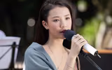 [ẢNH] Phong cách thời trang 'tắc kè hoa' của 'công chúa kẹo ngọt' Amee 
