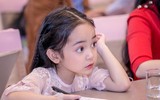[ẢNH] Vẻ ngoài xinh xắn và diễn xuất thiên phú của bé Cami 'Hướng dương ngược nắng'