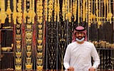[ẢNH] ‘Lóa mắt’ với chợ vàng ở UAE: Nơi không chỉ bán trang sức mà cả...khẩu trang bằng vàng