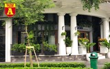 [ẢNH] Ngày đầu giãn cách xã hội ở TP.HCM: Đường phố vắng vẻ, thực phẩm tươi ngon tràn ngập các gian hàng
