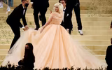 [ẢNH] Mãn nhãn với những kiệt tác váy độc - đẹp - lạ tại đại tiệc Met Gala 2021 
