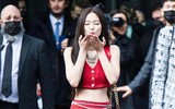 Jennie (BlackPink) ‘bùng nổ’ nhan sắc trong những lần diện trang phục tông đỏ