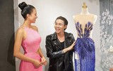 Á hậu Kim Duyên khoe vẻ đẹp quyến rũ trong loạt thiết kế cắt xẻ táo bạo sẽ mang tới Miss Universe 2021