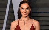  Gal Gadot - mỹ nhân đóng vai mẹ kế của Bạch Tuyết đẹp 'lấn át' nữ chính