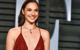  Gal Gadot - mỹ nhân đóng vai mẹ kế của Bạch Tuyết đẹp 'lấn át' nữ chính
