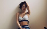 Jennie (BlackPink) và những lần khoe trọn bờ vai ‘móc áo’ đầy quyến rũ