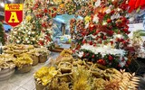 ‘Chợ’ Giáng sinh Phố Hàng Mã trang hoàng rực rỡ, thu hút giới trẻ dịp cuối tuần