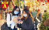 ‘Chợ’ Giáng sinh Phố Hàng Mã trang hoàng rực rỡ, thu hút giới trẻ dịp cuối tuần