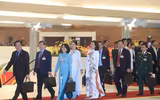 Hình ảnh các nữ đại biểu tham dự Đại hội XIII của Đảng
